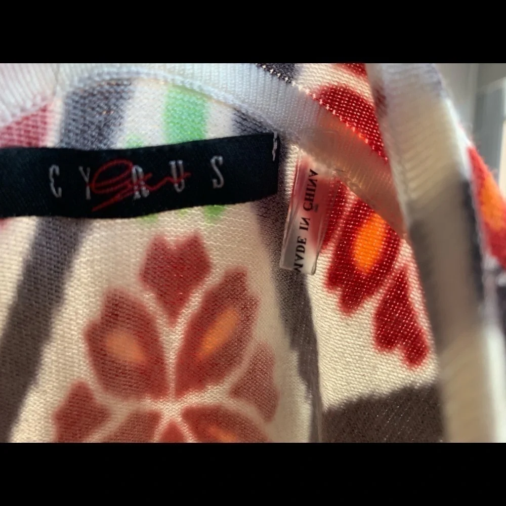 Cyrus Cardigan Multi - Picture 6 of 8